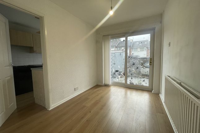60, The Hawthorns, Cardiff photo 4