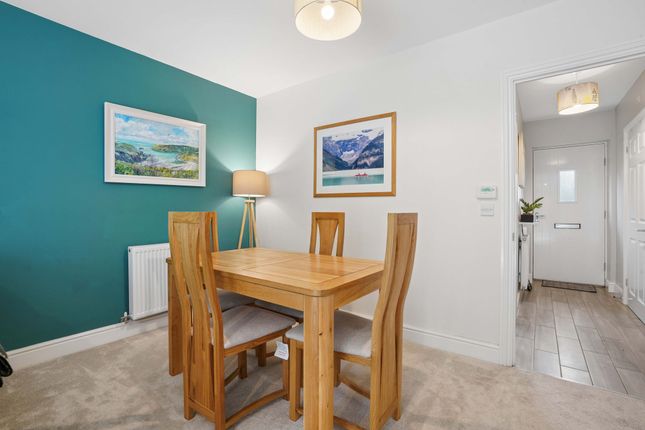 5 Russet Drive, Abingdon photo 4