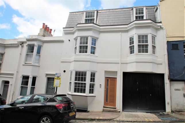 Thumbnail Flat for sale in Regent Hill, Brighton