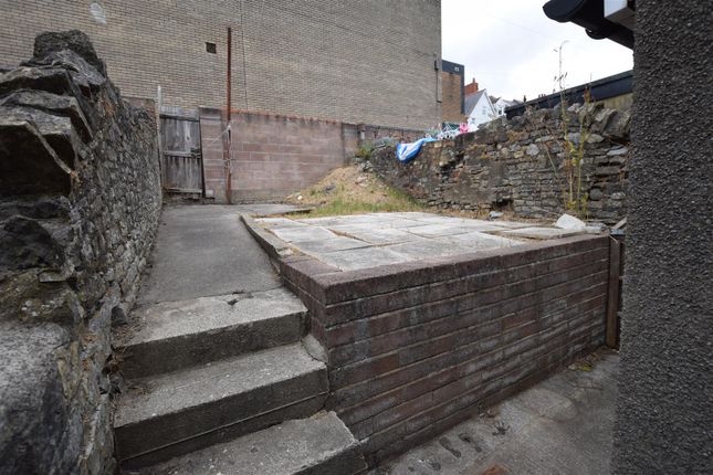 42, Merthyr Street, Barry photo 4