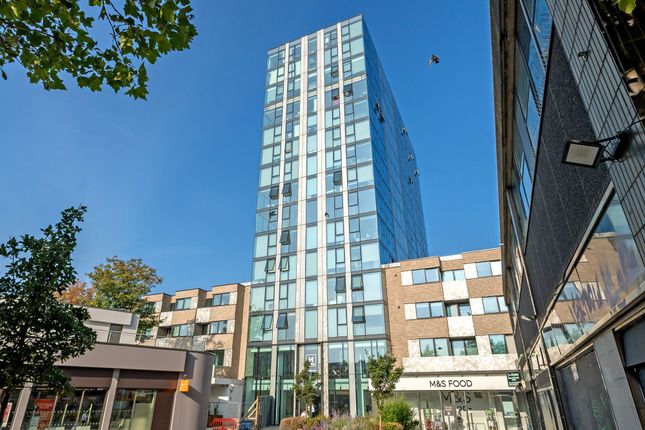 323 Hill House, London photo 2