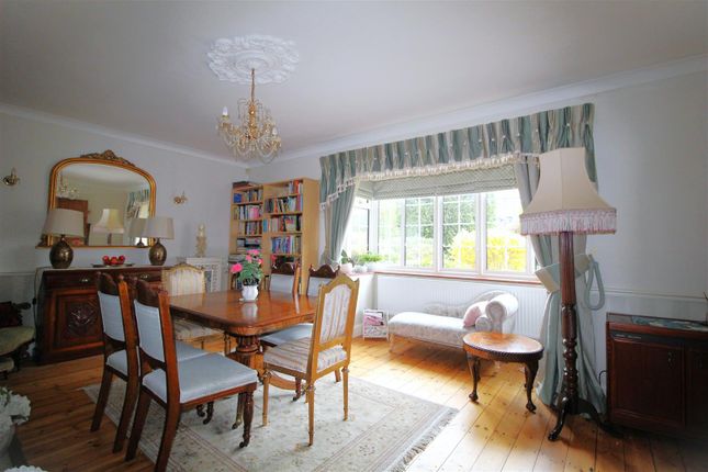 35, Windmill Lane, Epsom photo 4