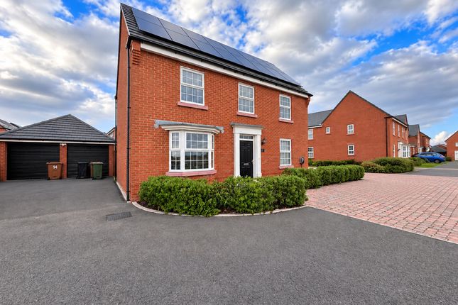 12 Carrington Close, Southport photo 2