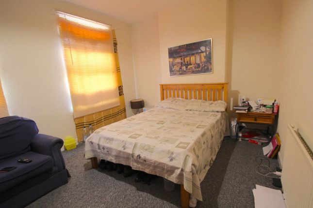 14, Semilong Road, Northampton photo 2