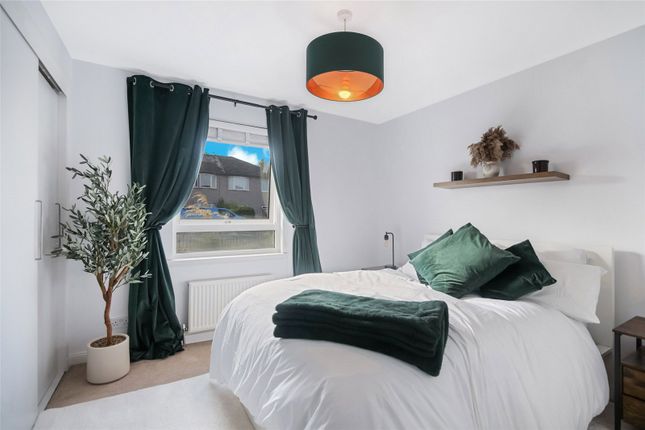 2/1, 63, Croftside Avenue, Glasgow City photo 4
