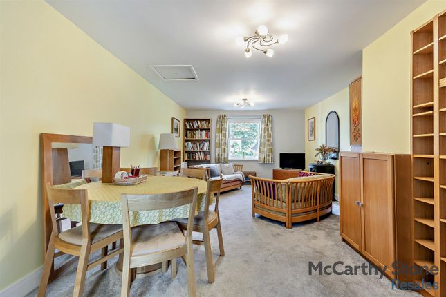 49 Cartwright Court, 2 Victoria Road, Malvern photo 3