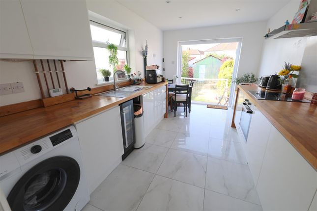 27, Clarence Avenue, Bristol photo 4