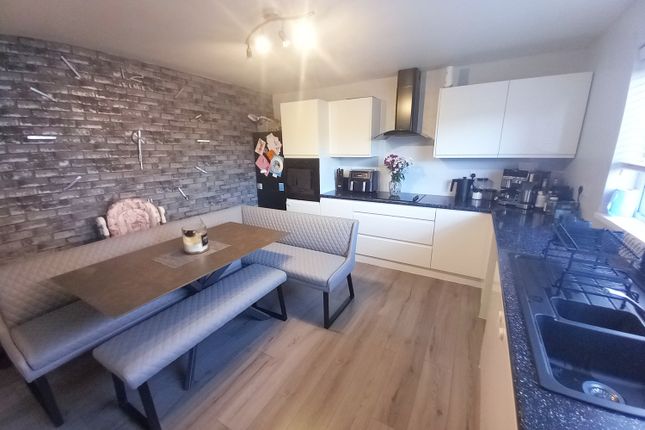 13, Richmond Close, Ferryhill photo 3