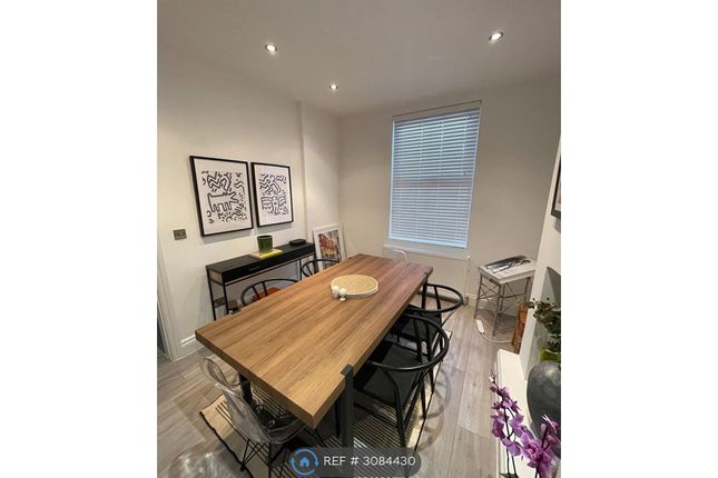 Grosvenor Road, Altrincham photo 4