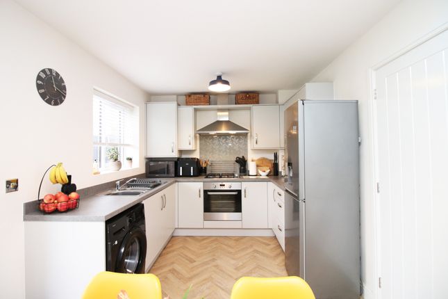3, Romney Close, Thornton-Cleveleys photo 3