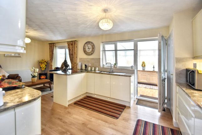 19, Waincroft Close, Skegness photo 4