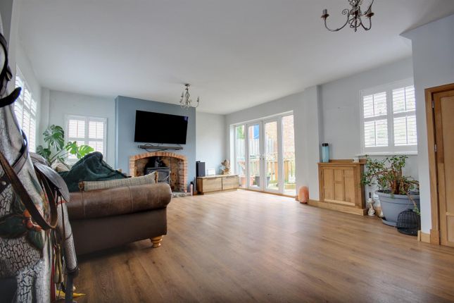 Red House, 7, West End, Walkington photo 2