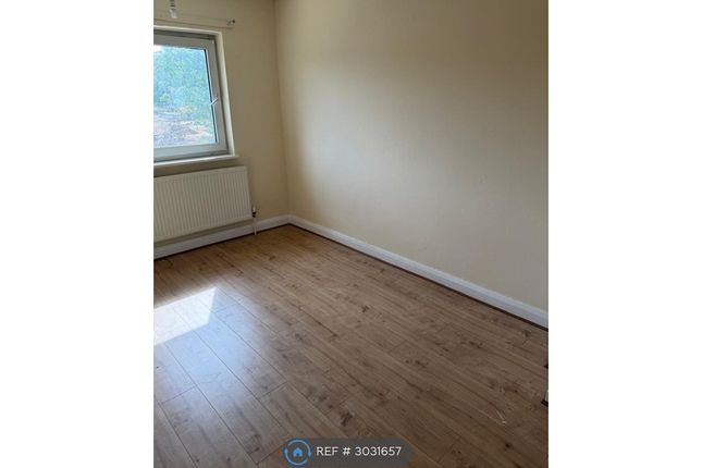 Leamington Drive, Sutton-In-Ashfield photo 3