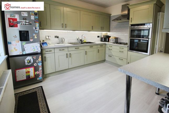 43, Broadmeadow, Walsall photo 2