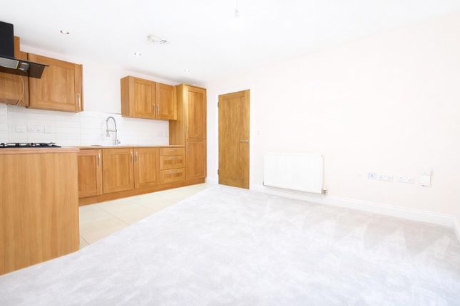 2 Sherborne Court, Sherborne Road, Bradford photo 4