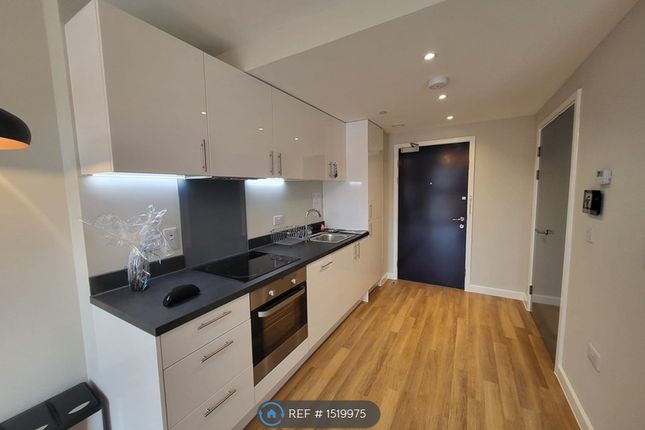Flat, William St, Slough photo 5