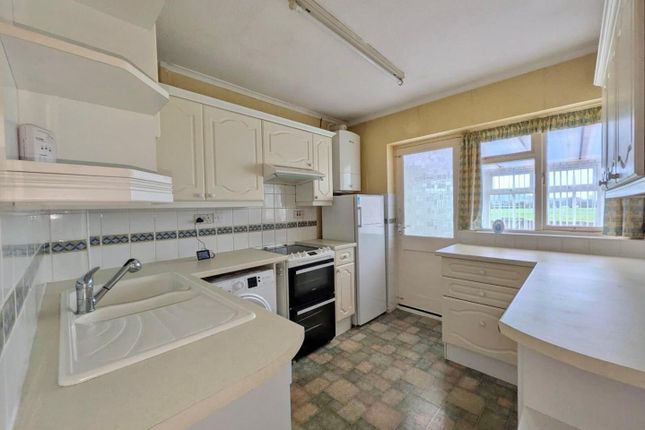 22, Oak Tree Place, Burnham-On-Sea photo 4