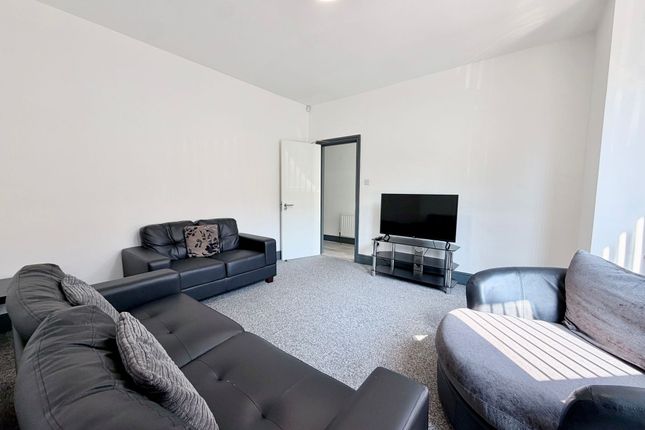 9 Bute Avenue, Nottingham photo 2