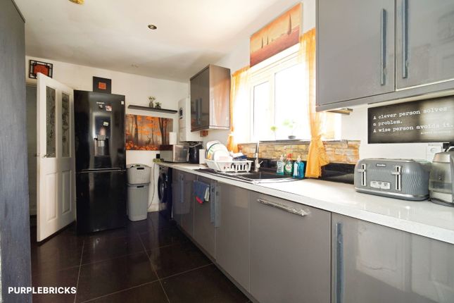 52, Halsall Drive, Sheffield photo 4