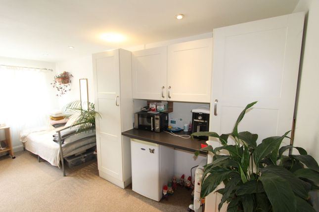 18 Ventnor Court, Sheffield photo 2