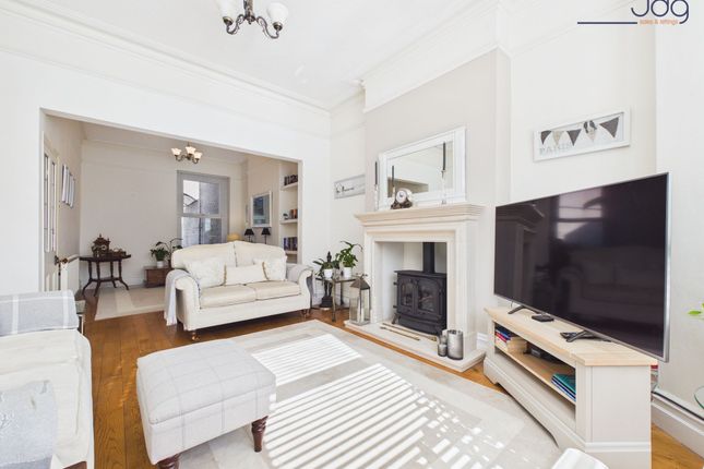 6 Thornton Grove, Morecambe photo 4
