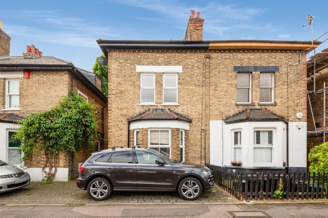 Thumbnail Detached house to rent in Burnhill Road, Beckenham, Bromley