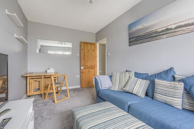 Flat for sale in Carterton, Oxfordshire