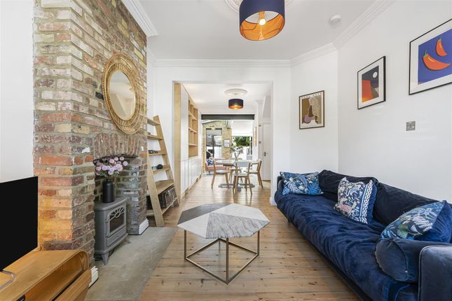 19, Havant Road, London photo 2
