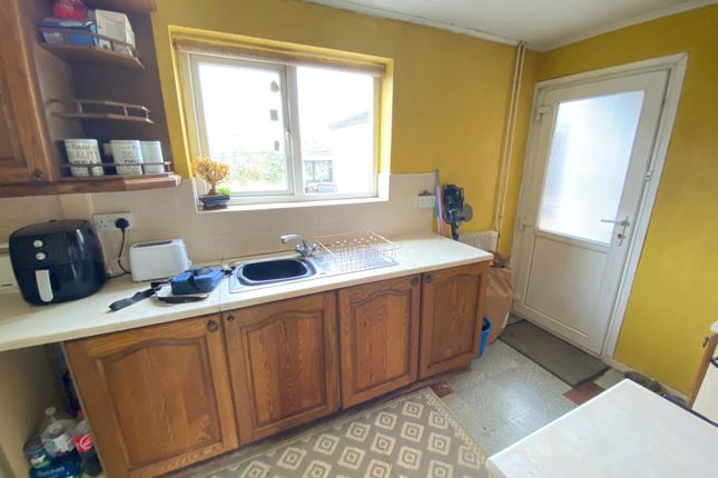 4, Strensall Road, Leicester photo 4
