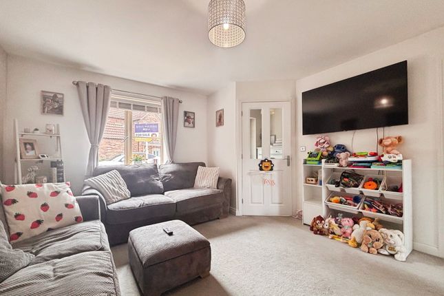 14, Pell Close, Sleaford photo 2