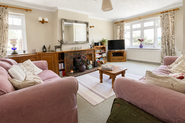 23, Seldon Road, Colchester photo 2