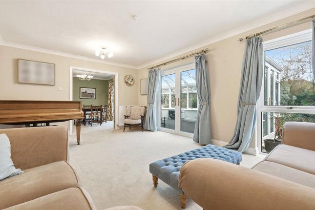 23, Challacombe, Essex photo 4