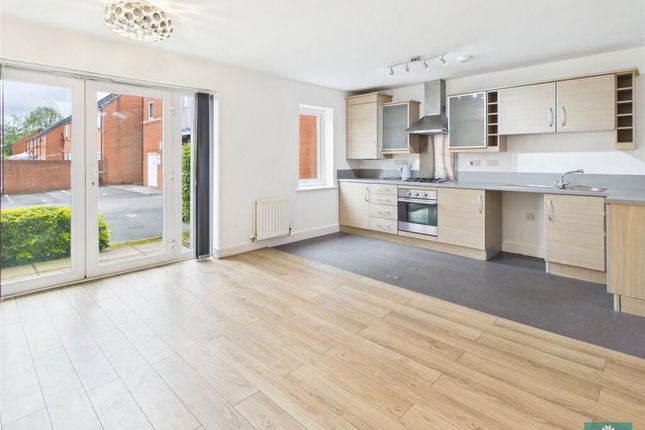 Apartment 4, Waverley Street, Oldham photo 4