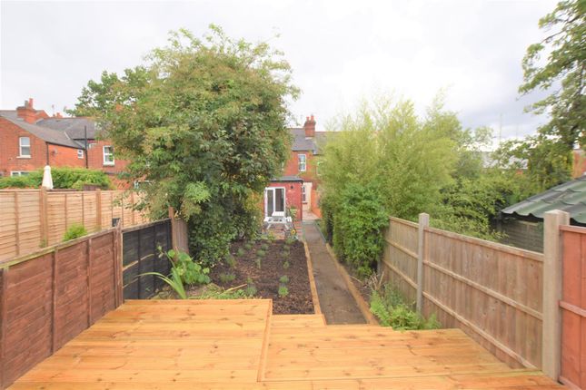 5, Donkin Hill, Reading photo 4