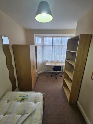 95, Sir Henry Parkes Road, Coventry photo 5