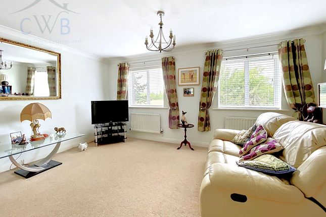 16 Lewis Mews, Snodland photo 2