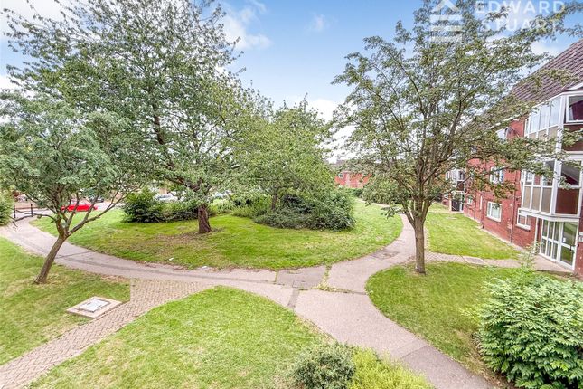 21, Osric Court, Cambridgeshire photo 3