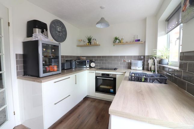 53, Farmbrook, Luton photo 4