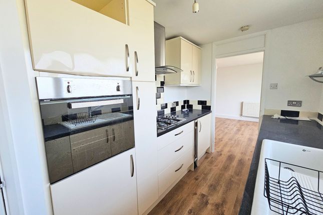 34a Rose Drive, Walsall photo 3