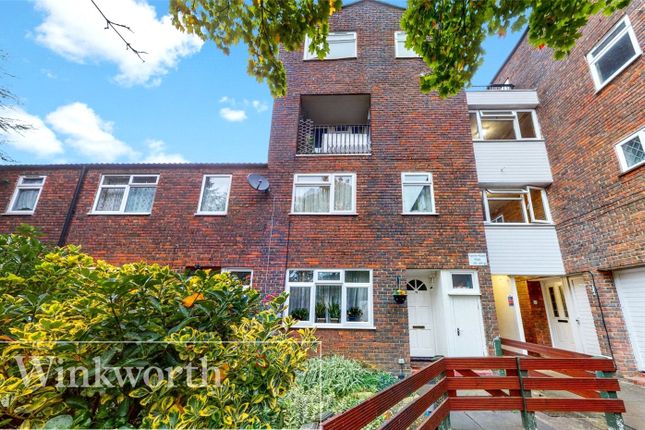 Thumbnail Flat to rent in Farrier Road, Northolt, Middlesex