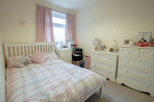 Terraced house to rent in Robinia Green, Southampton