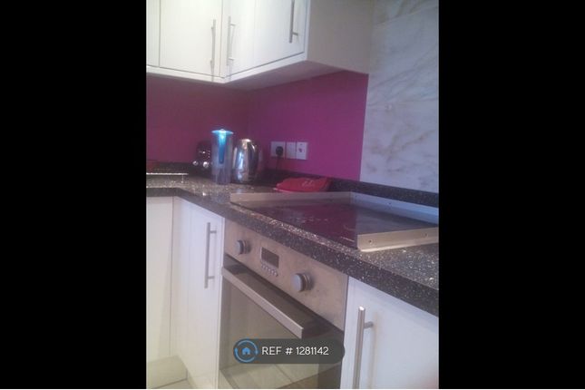 St Annes Road London Colney, Nr St Albans Hertfordshire, St. Albans, Uk. photo 2