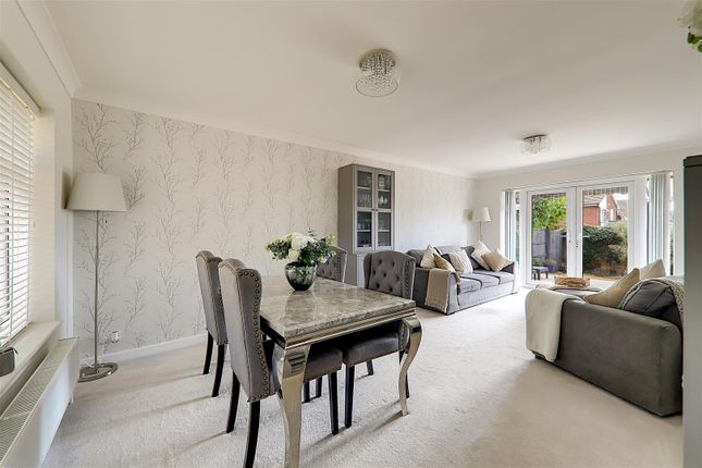 6, Teign Walk, Worthing photo 4