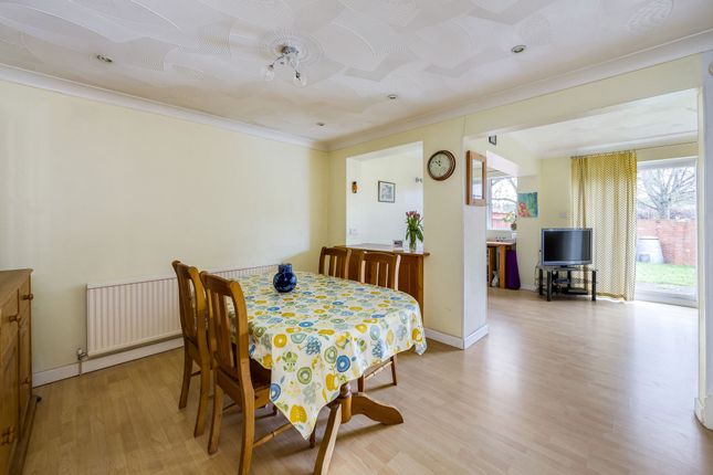 6 Windsor Close, Didcot photo 4
