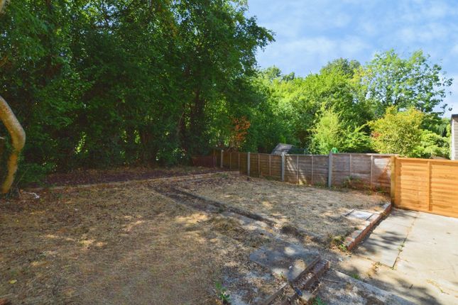 29, Deerswood Avenue, Hatfield photo 4