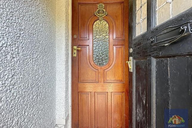 83 Scarisbrick New Road, Southport, Merseyside photo 3