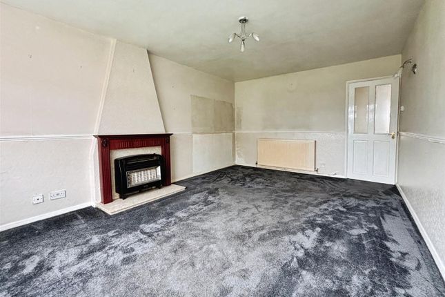 28, Llys Charles, Towyn photo 2