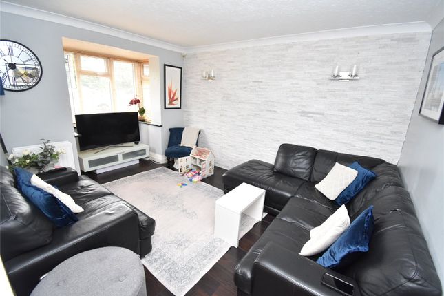 12, Ravenhill Way, Bedfordshire photo 2