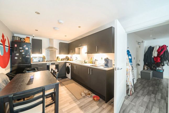 SNG RESALE OR - Flat 3, 3, Brambling Gardens, Dorset photo 3