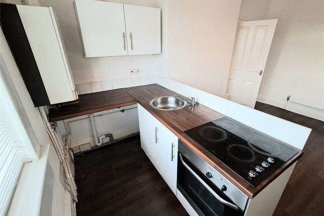 Flat 2, 437, Cannock Road, Cannock photo 3